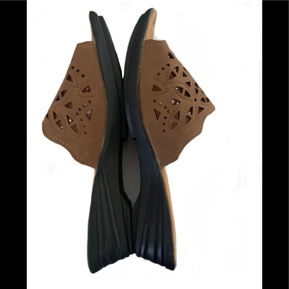 Women’s Low Wedge Sandals Open Toe Anti Slip Sandals - Picture 4 of 5